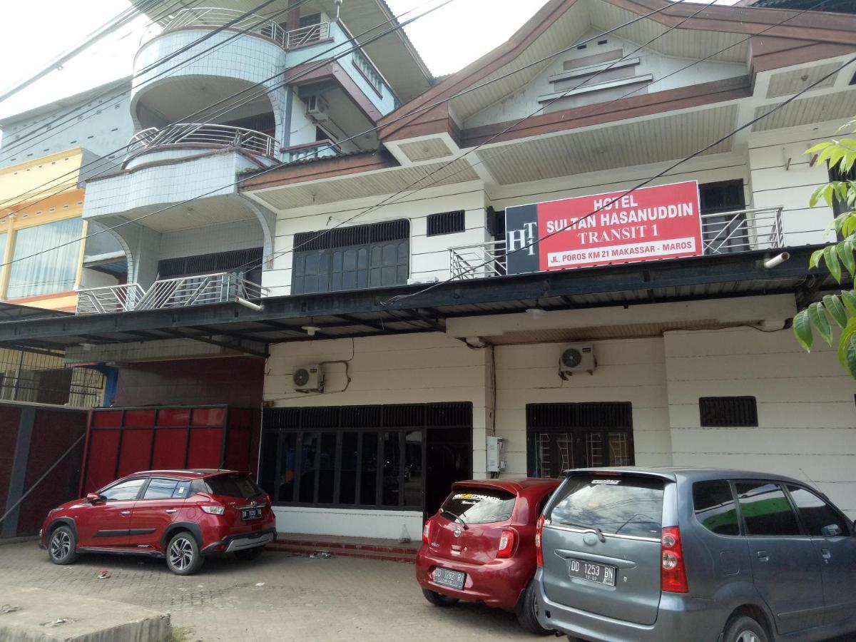 Hotel Transit 1 Makassar Redpartner Ngoại thất bức ảnh