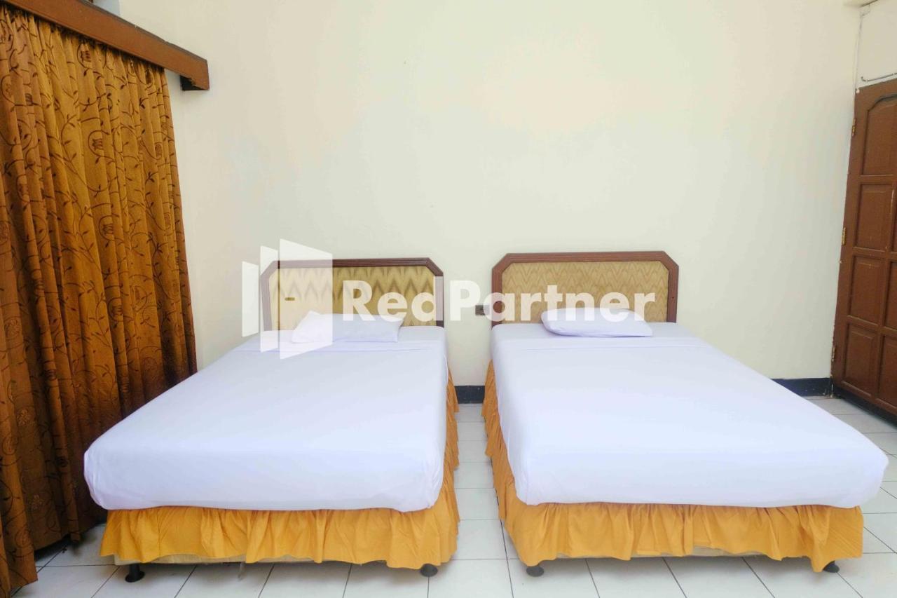 Hotel Transit 1 Makassar Redpartner Ngoại thất bức ảnh