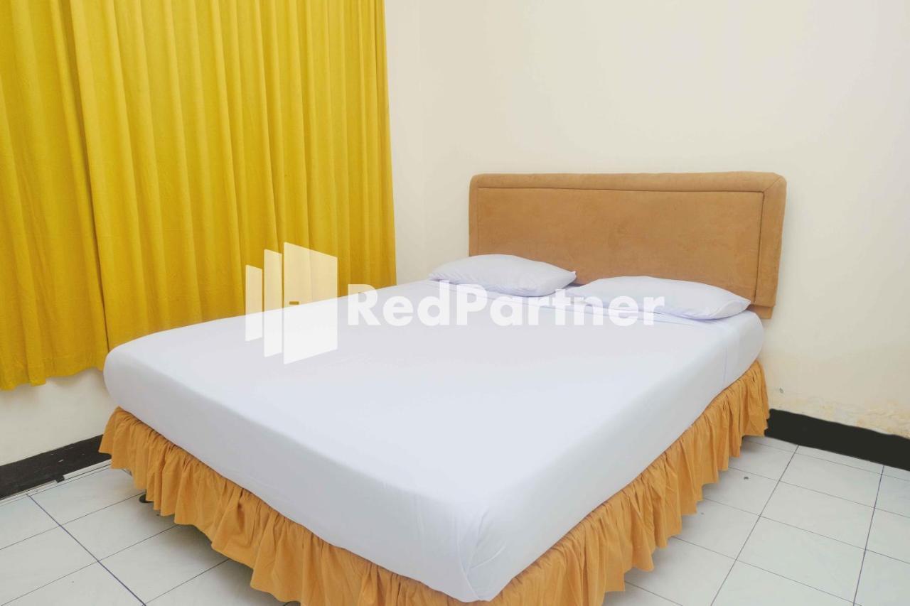 Hotel Transit 1 Makassar Redpartner Ngoại thất bức ảnh