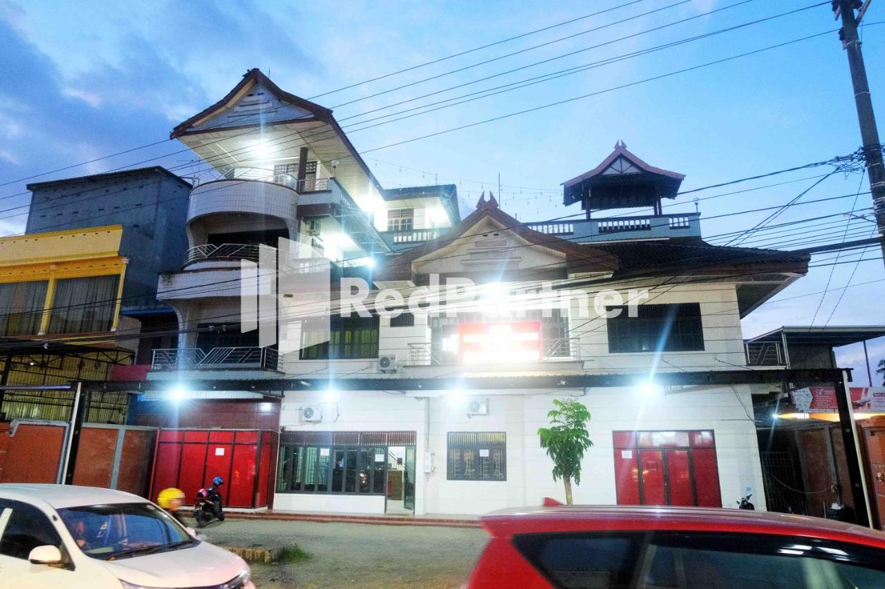 Hotel Transit 1 Makassar Redpartner Ngoại thất bức ảnh
